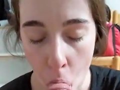 deep throat skills amateur clip